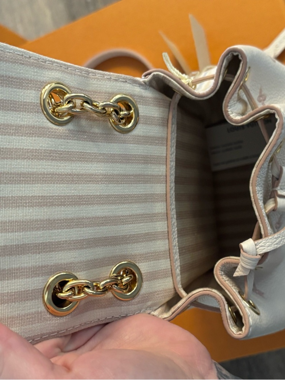 Louis Vuitton Cream/Pink Nano Neo BPM backpack mini - Picture 9 of 16